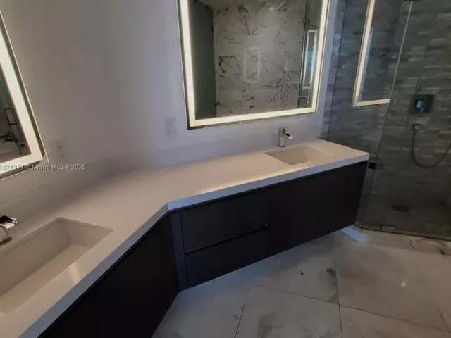 2-bedroom condo for sale in Miami - 851 NE 1st Ave 2008 - MondialRealty