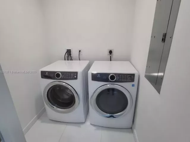 2-bedroom condo for sale in Miami - 851 NE 1st Ave 2008 - MondialRealty