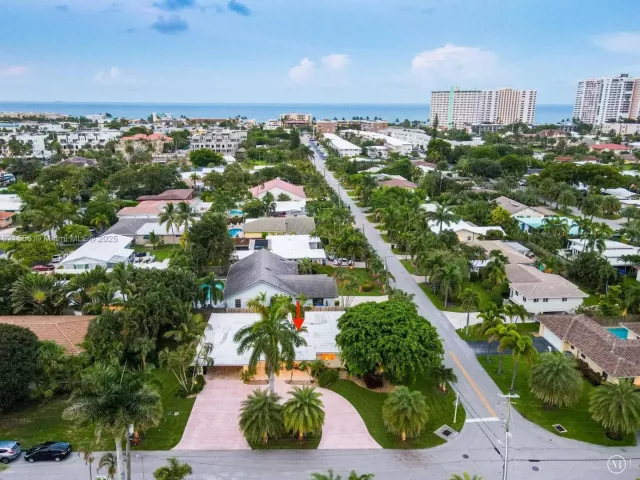 3-bedroom home for sale in Lauderdale By The Sea - 290 Tropic Dr - MondialRealty