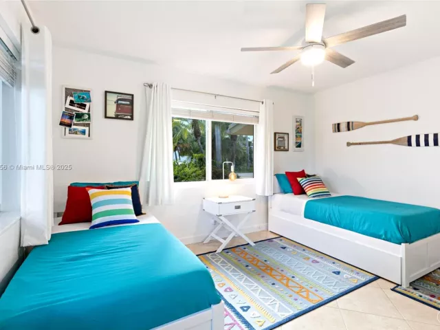 3-bedroom home for sale in Lauderdale By The Sea - 290 Tropic Dr - MondialRealty