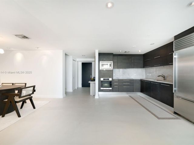 Apartment for rent  Unit #905 - photo 6835778