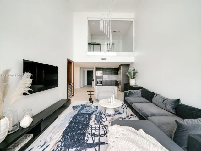 Apartment for rent  Unit #905 - photo 6835783