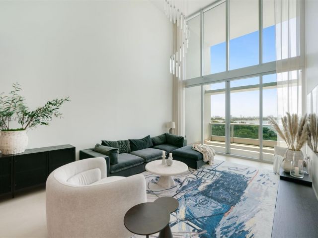 Apartment for rent  Unit #905 - photo 6835784