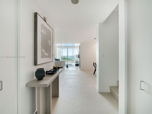 Apartment for rent  Unit #905 - photo 6835788