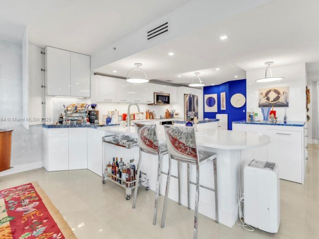 Apartment for sale  Unit #2-301 - photo 6836725