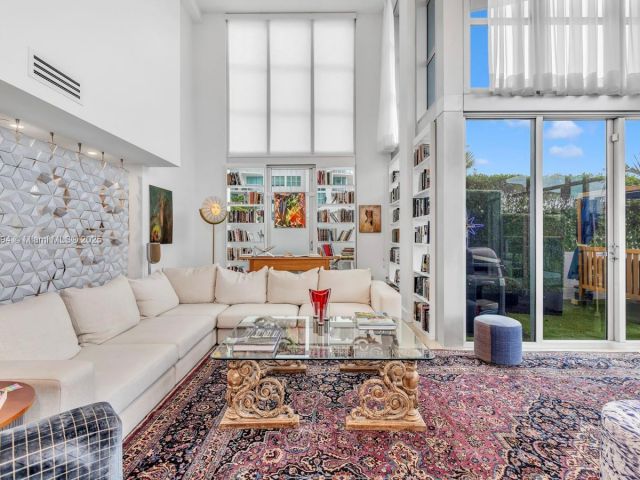 Apartment for sale  Unit #2-301 - photo 6836734