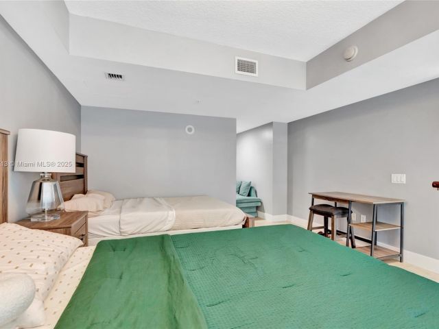 Apartment for sale  Unit #1212 - photo 6836191