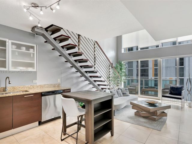 Apartment for sale  Unit #1212 - photo 6836197