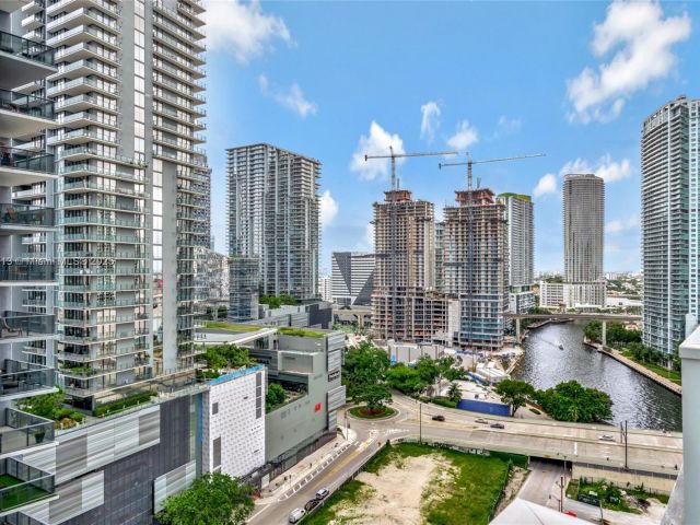 Apartment for sale  Unit #1212 - photo 6836198