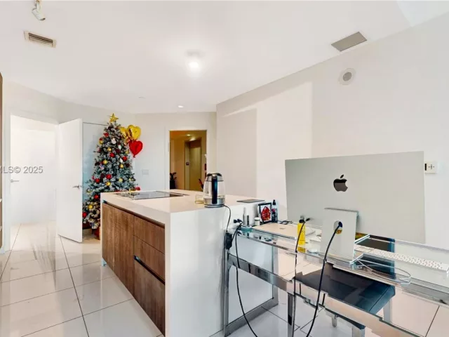 3-bedroom condo for sale in Miami - 851 NE 1st Ave 1508 - MondialRealty