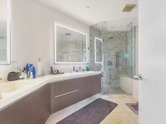 3-bedroom condo for sale in Miami - 851 NE 1st Ave 1508 - MondialRealty