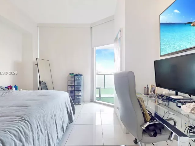 3-bedroom condo for sale in Miami - 851 NE 1st Ave 1508 - MondialRealty