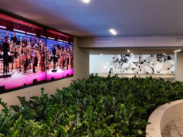 1-bedroom condo for sale in Miami Beach - 1500 Bay Rd 1558S - MondialRealty