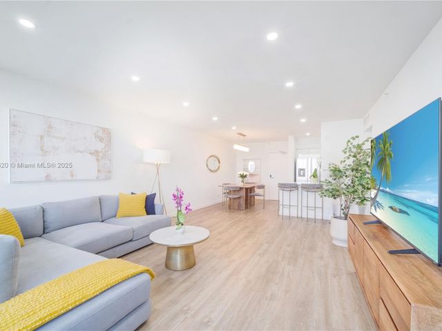 Apartment for sale  Unit #1558S - photo 6835300