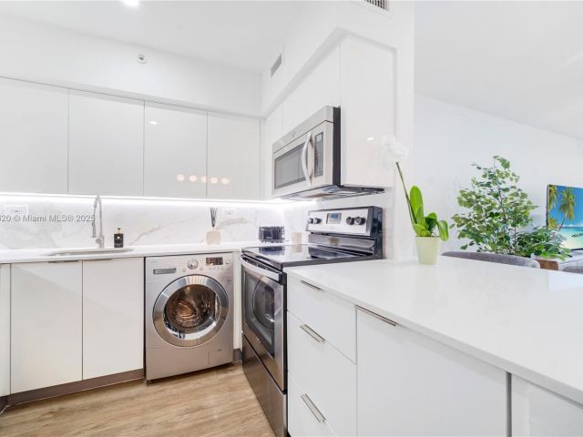 Apartment for sale  Unit #1558S - photo 6835307