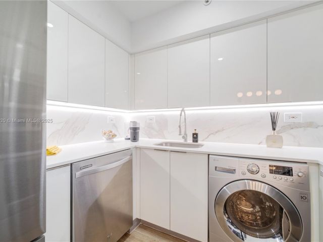 Apartment for sale  Unit #1558S - photo 6835309