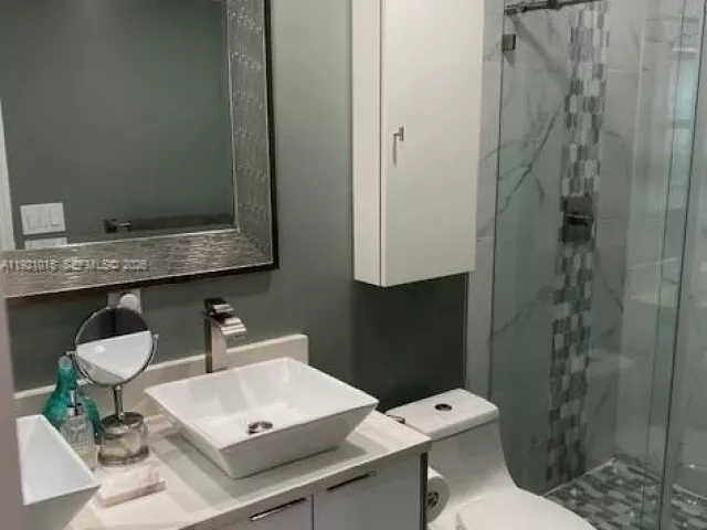 Home for rent at 428 N Crescent Dr - photo 7448771