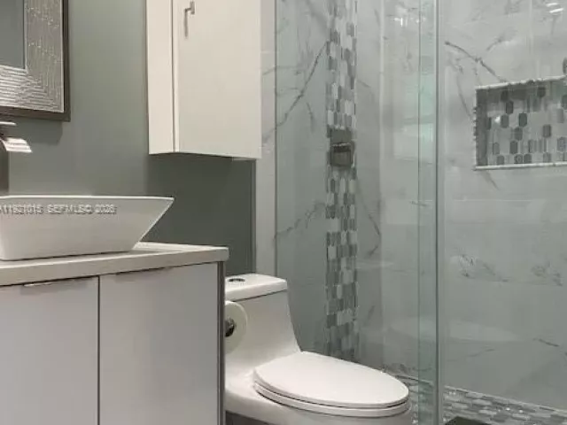 Home for rent at 428 N Crescent Dr - photo 7448772