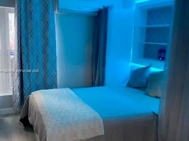 Home for rent at 428 N Crescent Dr - photo 7448779