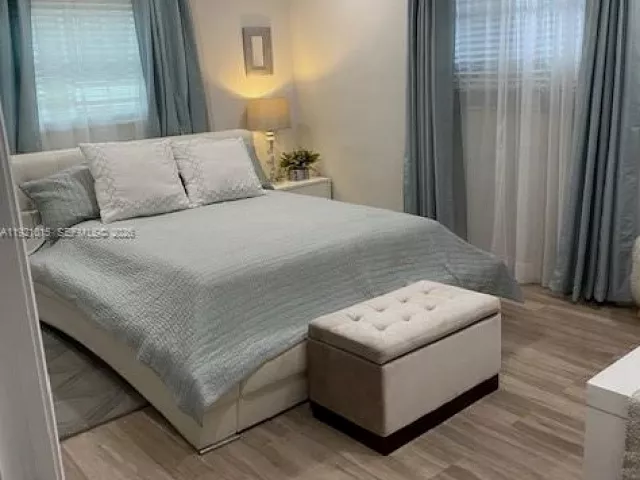 Home for rent at 428 N Crescent Dr - photo 7448769