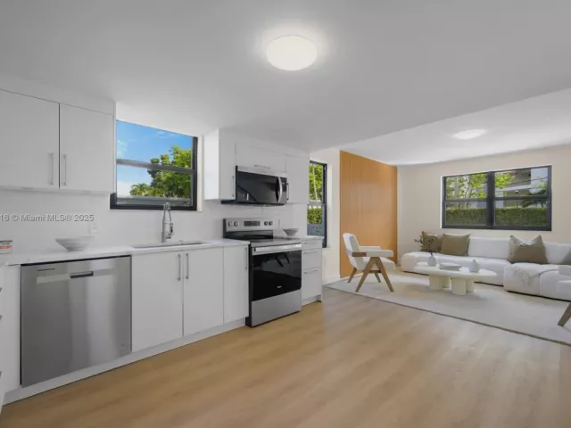 Home for sale at 7994 Crespi Blvd - photo 6835273