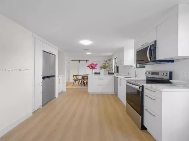 Home for sale at 7994 Crespi Blvd - photo 6835274