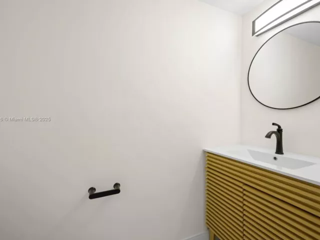 Home for sale at 7994 Crespi Blvd - photo 6835261