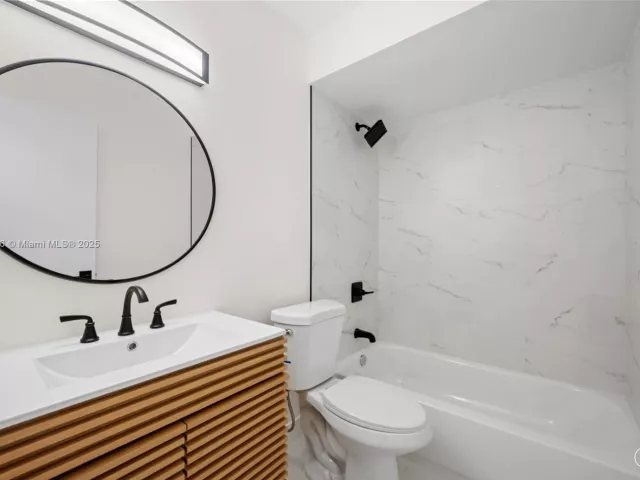 Home for sale at 7994 Crespi Blvd - photo 6835259