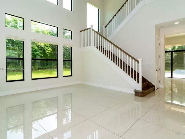 5-bedroom home for rent in Delray Beach - 16245 Pantheon Pass - MondialRealty