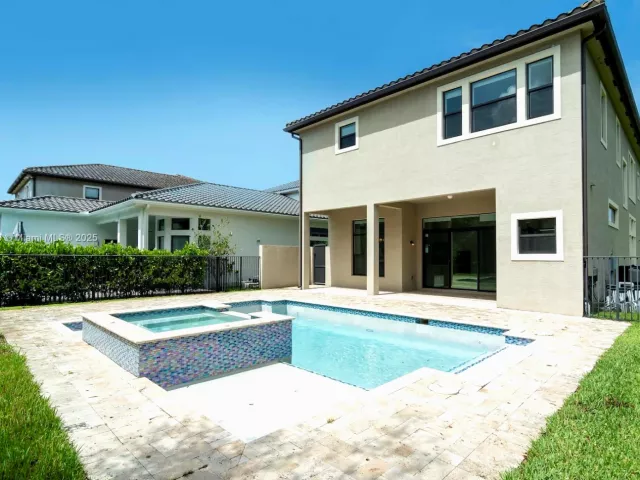 5-bedroom home for rent in Delray Beach - 16245 Pantheon Pass - MondialRealty