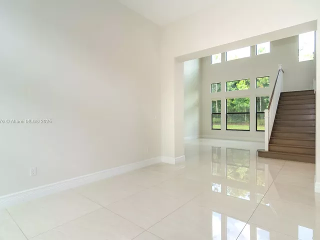 5-bedroom home for rent in Delray Beach - 16245 Pantheon Pass - MondialRealty