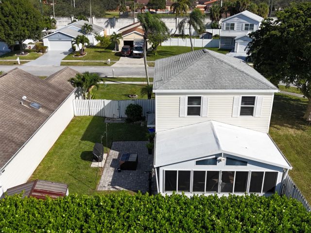 Home for sale at 3911 Circle Lake Dr Drive - photo 6854303