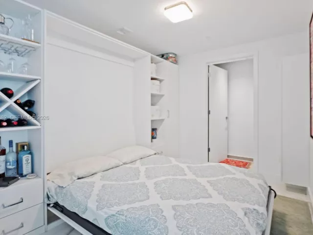 1-bedroom condo for rent in Miami - 1080 Brickell Ave 2506 - MondialRealty