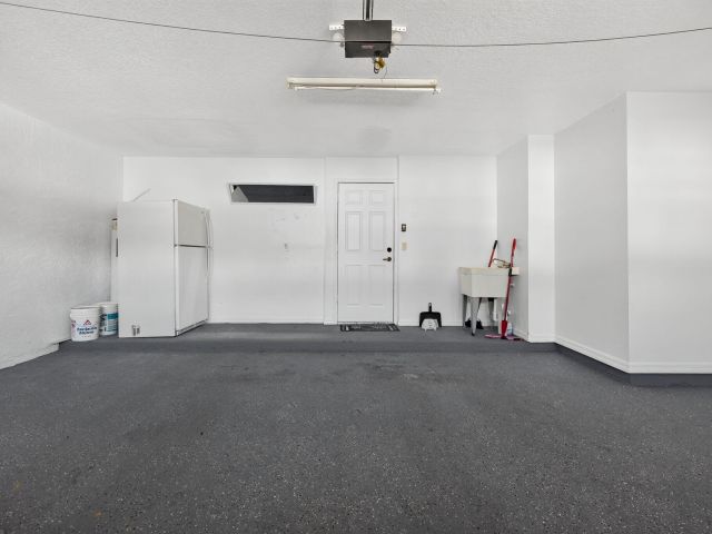 Home for rent at 7004 Galleon Cove Circle - photo 6841294