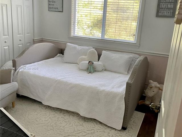 3-bedroom home for sale in Homestead - 3121 SE 2nd Dr - MondialRealty