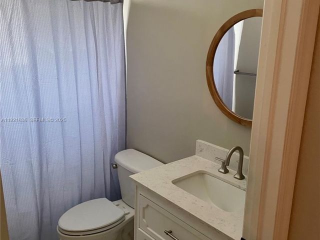 3-bedroom home for sale in Homestead - 3121 SE 2nd Dr - MondialRealty