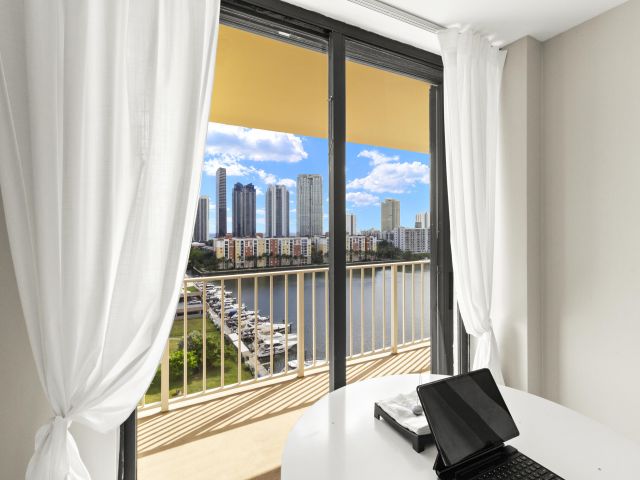 Apartment for rent  Unit #1417 - photo 6864899