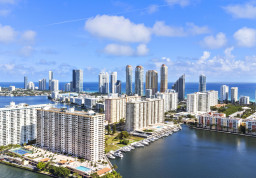 Apartment #1417 at Winston Tower 700