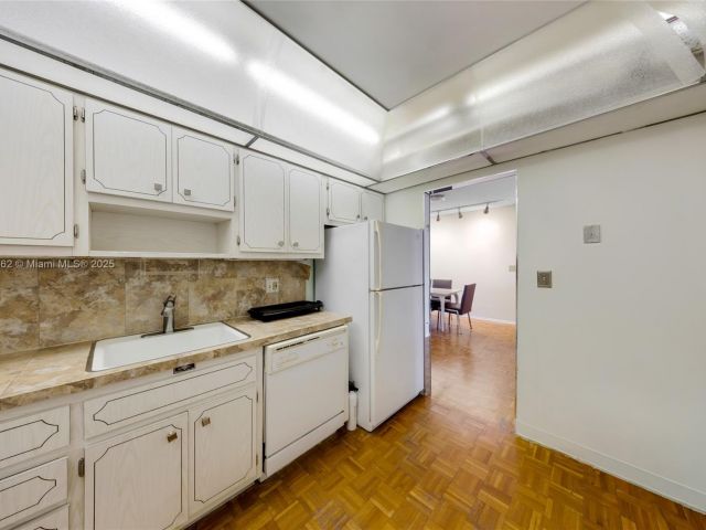 Apartment for rent  Unit #5M - photo 7442992