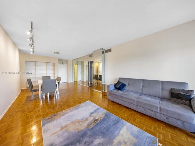 Apartment for rent  Unit #5M - photo 7442995