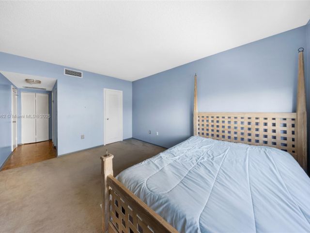 Apartment for rent  Unit #5M - photo 7442997