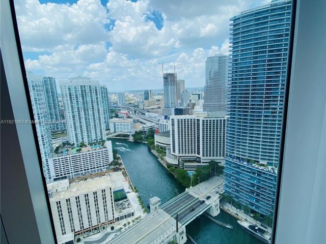 Apartment for sale  Unit #3715 - photo 6837036