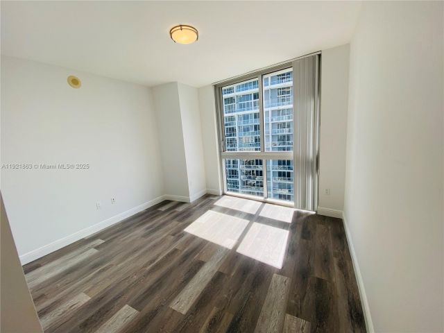 Apartment for sale  Unit #3715 - photo 6837047