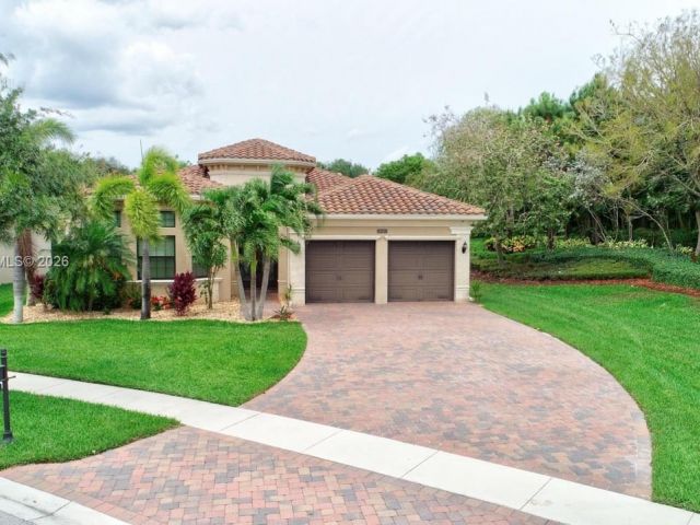 Home for sale at 8181 Banpo Bridge Way - photo 6841521