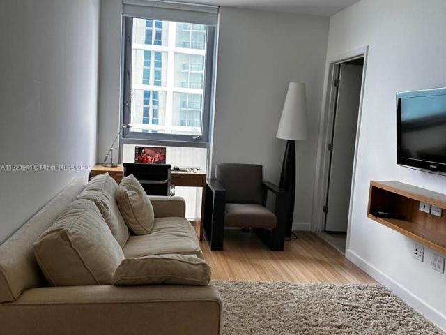 Apartment for rent  Unit #2601 - photo 6837944