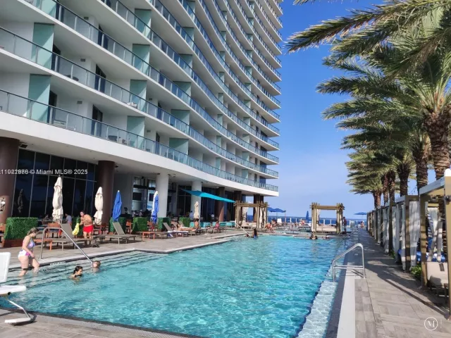 2-bedroom condo for sale in Hollywood - 4111 S Ocean Dr 1506 - MondialRealty