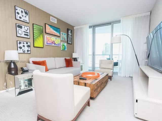 2-bedroom condo for sale in Hollywood - 4111 S Ocean Dr 1506 - MondialRealty
