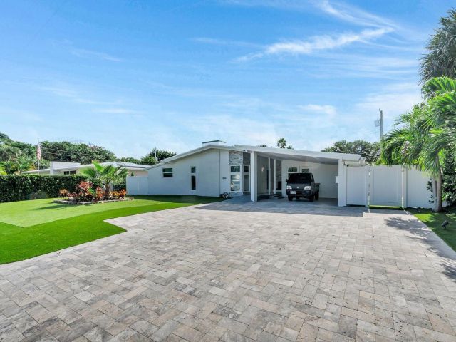 Home for rent at 530 NE 17th Street - photo 6850066