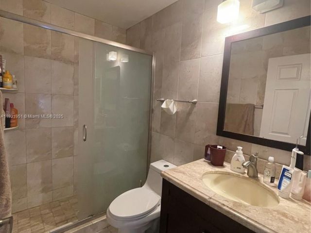 Home for rent at 3486 SW 51st St 3486 - photo 7474223