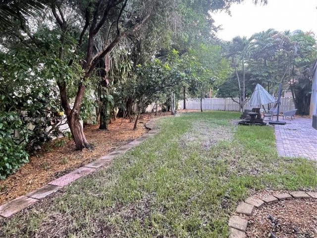 Home for rent at 3486 SW 51st St 3486 - photo 7474229